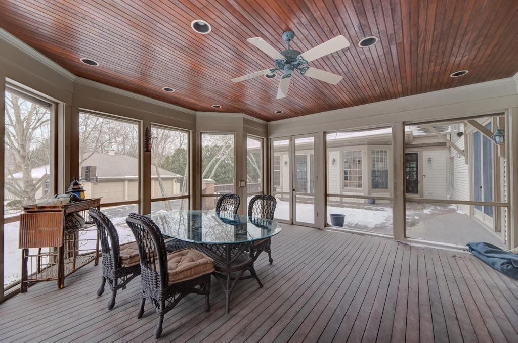 1499 Sheridan Road Property Photo 68