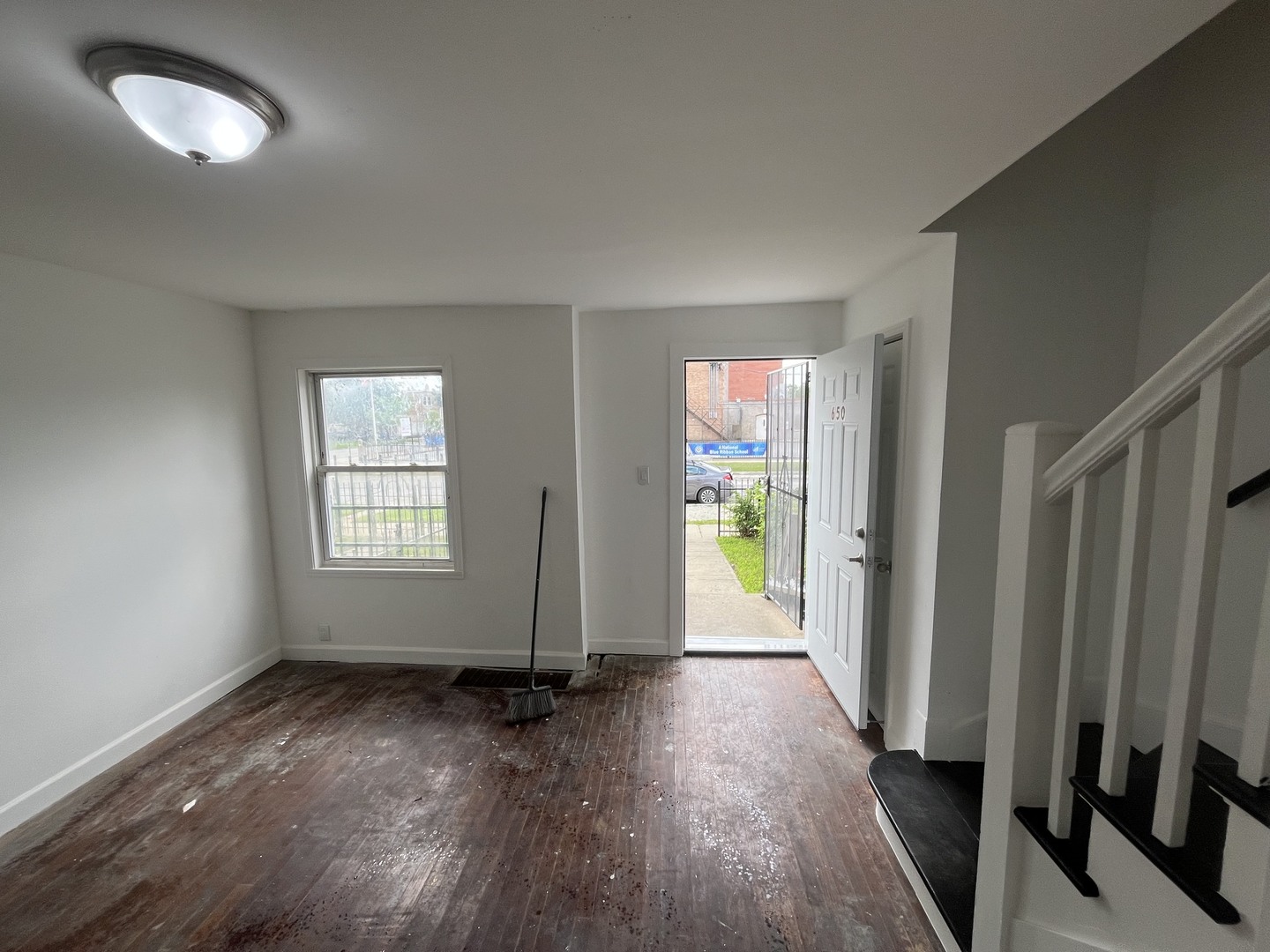 650 E 105th Place Property Photo 3