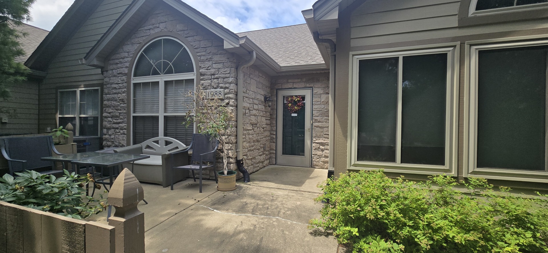 1988 Timberview Drive Property Photo 3