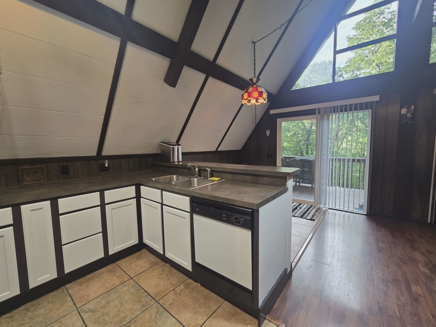 5 Mosswood Path Property Photo 15