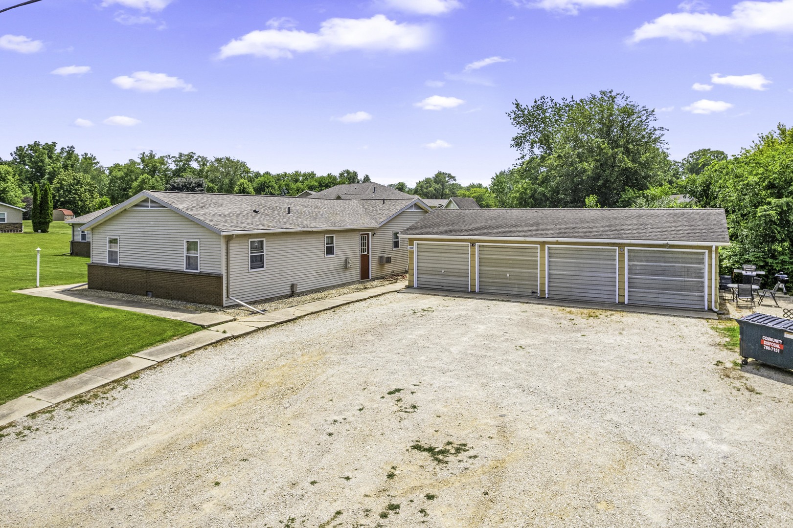 1620 Suydam Road Property Photo 2