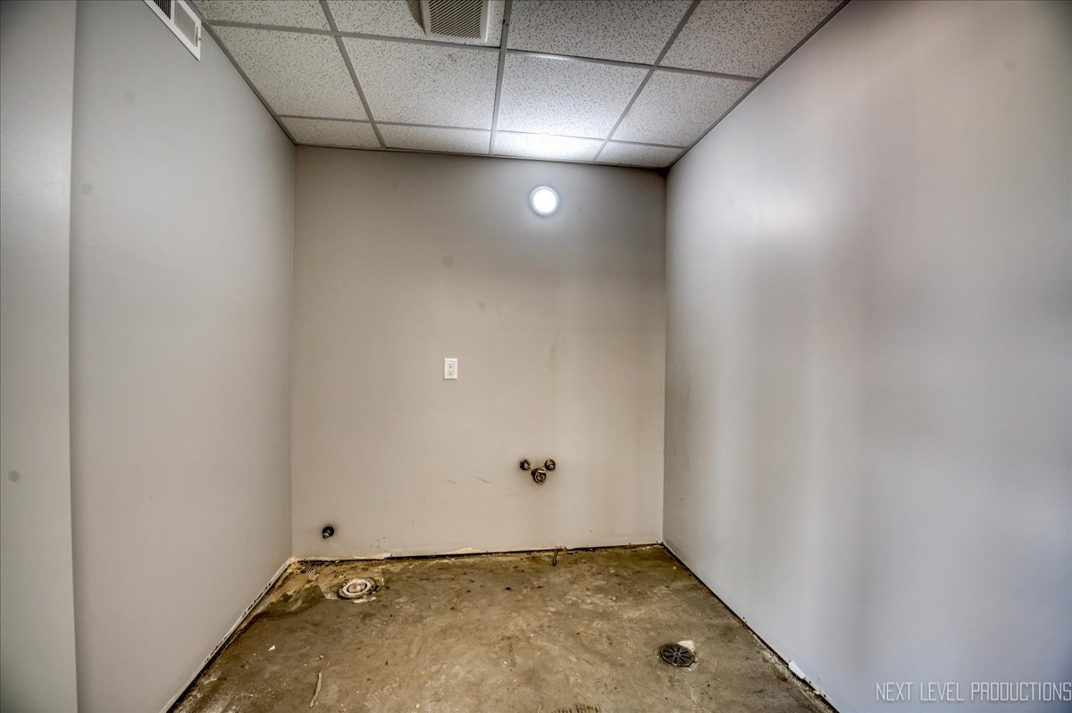 2690 E Church Street A Property Photo 17