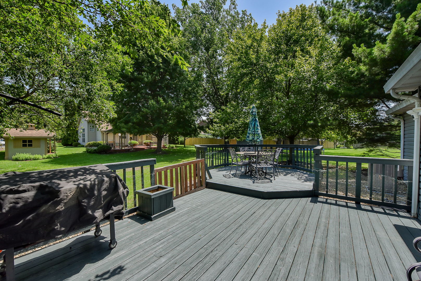 606 Berkshire Court Property Photo 9