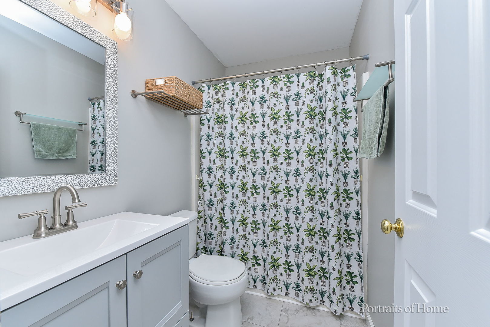 606 Berkshire Court Property Photo 27