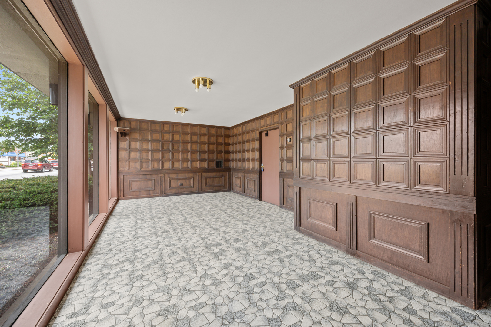 1247 S Harlem Avenue 103 Property Photo 2