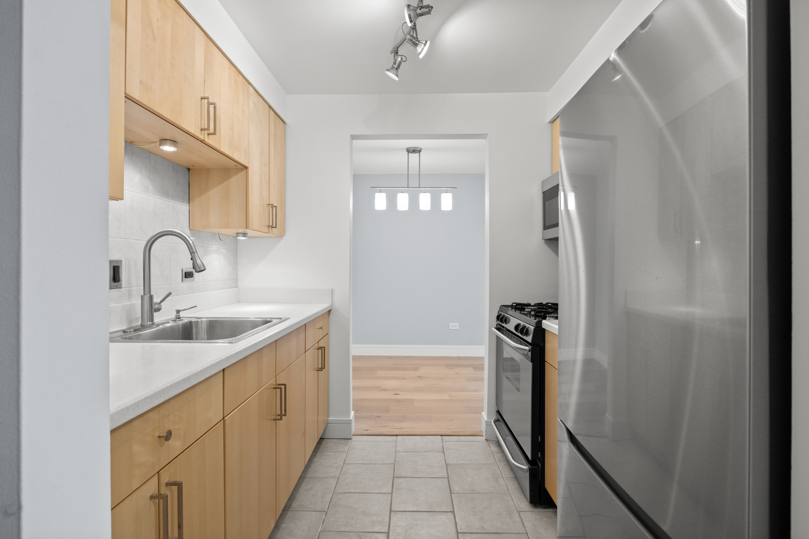 1247 S Harlem Avenue 103 Property Photo 6