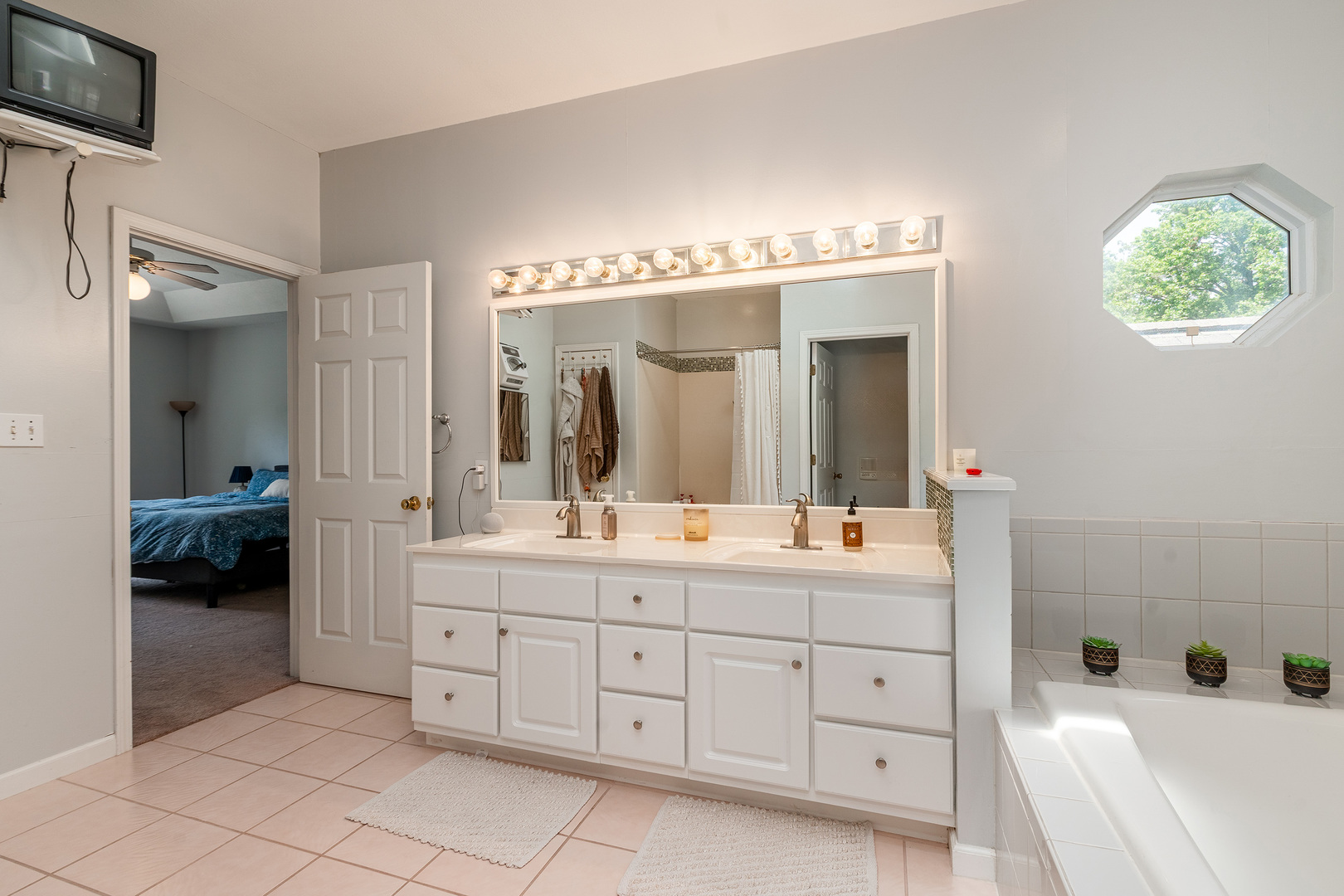 36 Edgewood Lane Property Photo 28