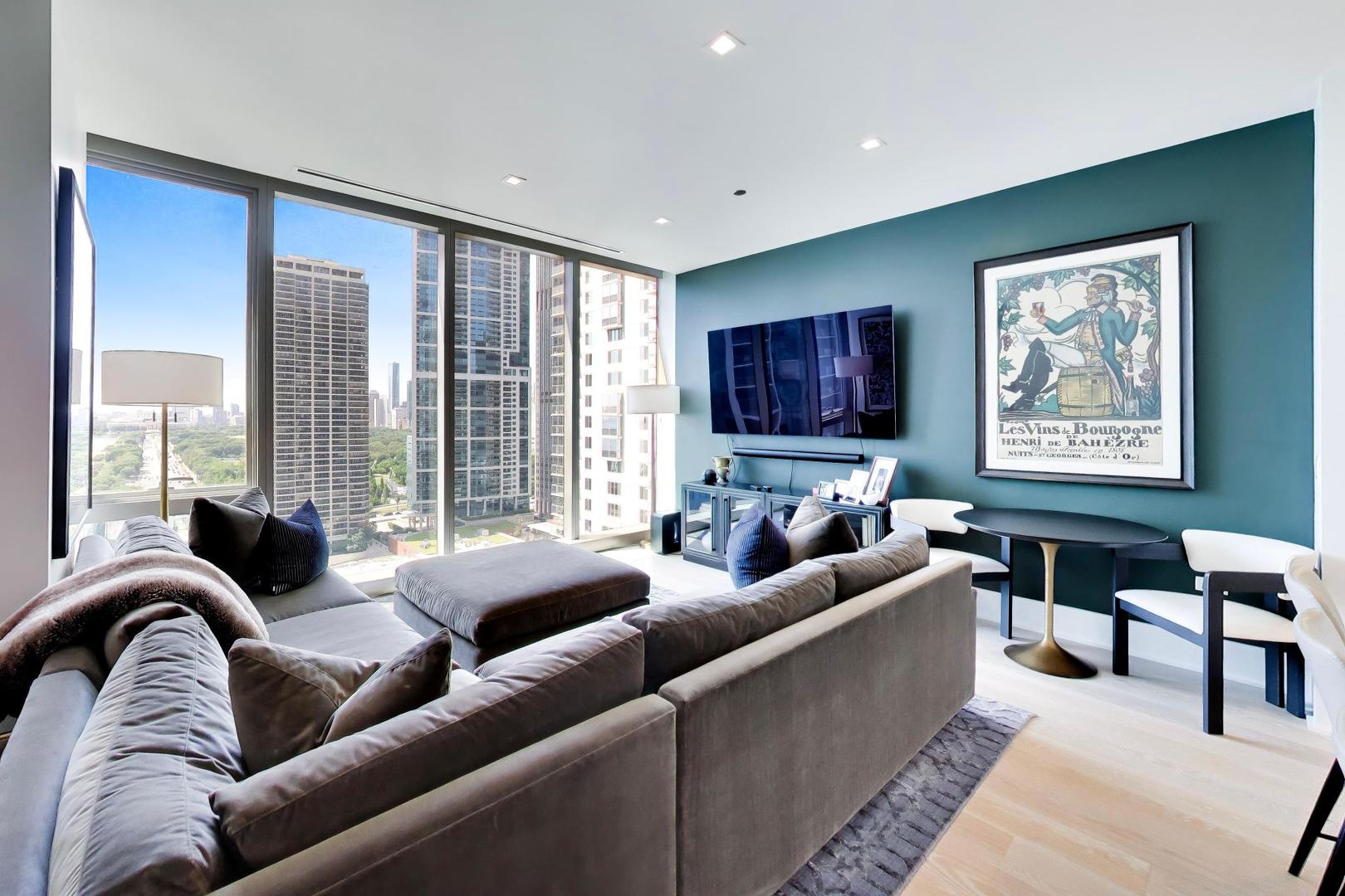 363 E Wacker Drive 1405 Property Photo 9