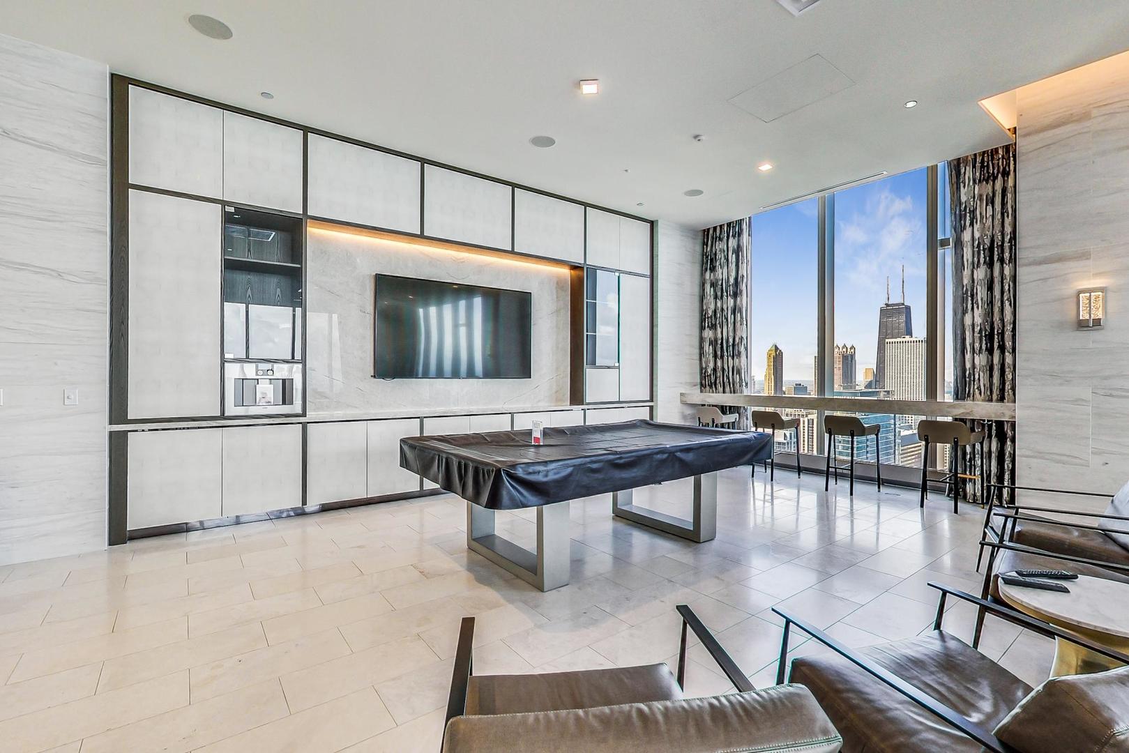 363 E Wacker Drive 1405 Property Photo 32