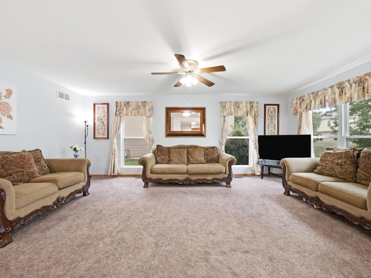 601 Greystone Lane Property Photo 17