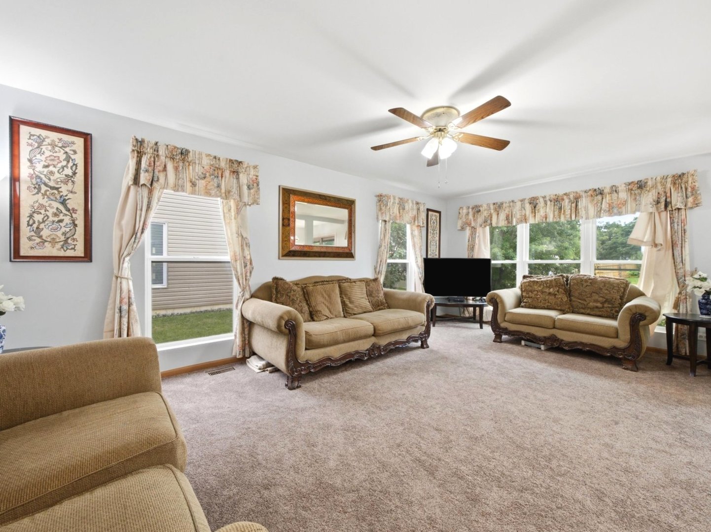 601 Greystone Lane Property Photo 18