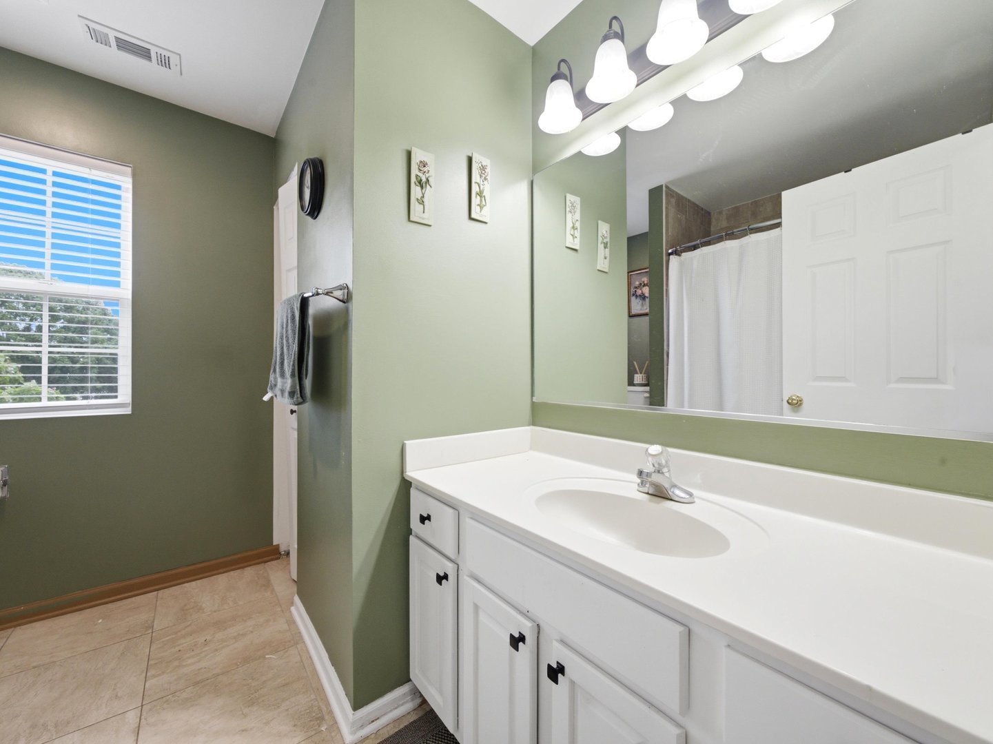 601 Greystone Lane Property Photo 32