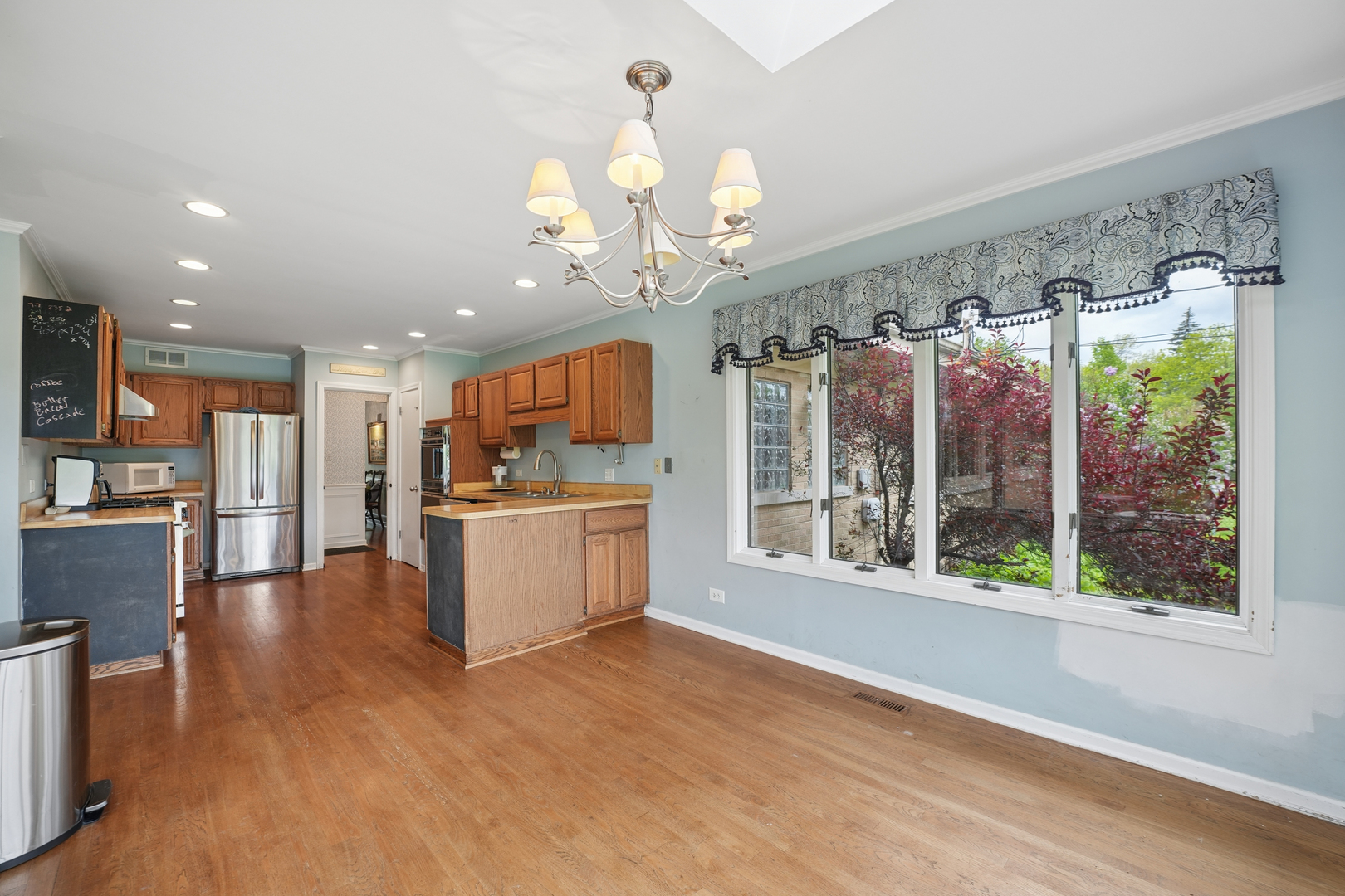 459 E Ridge Avenue Property Photo 11