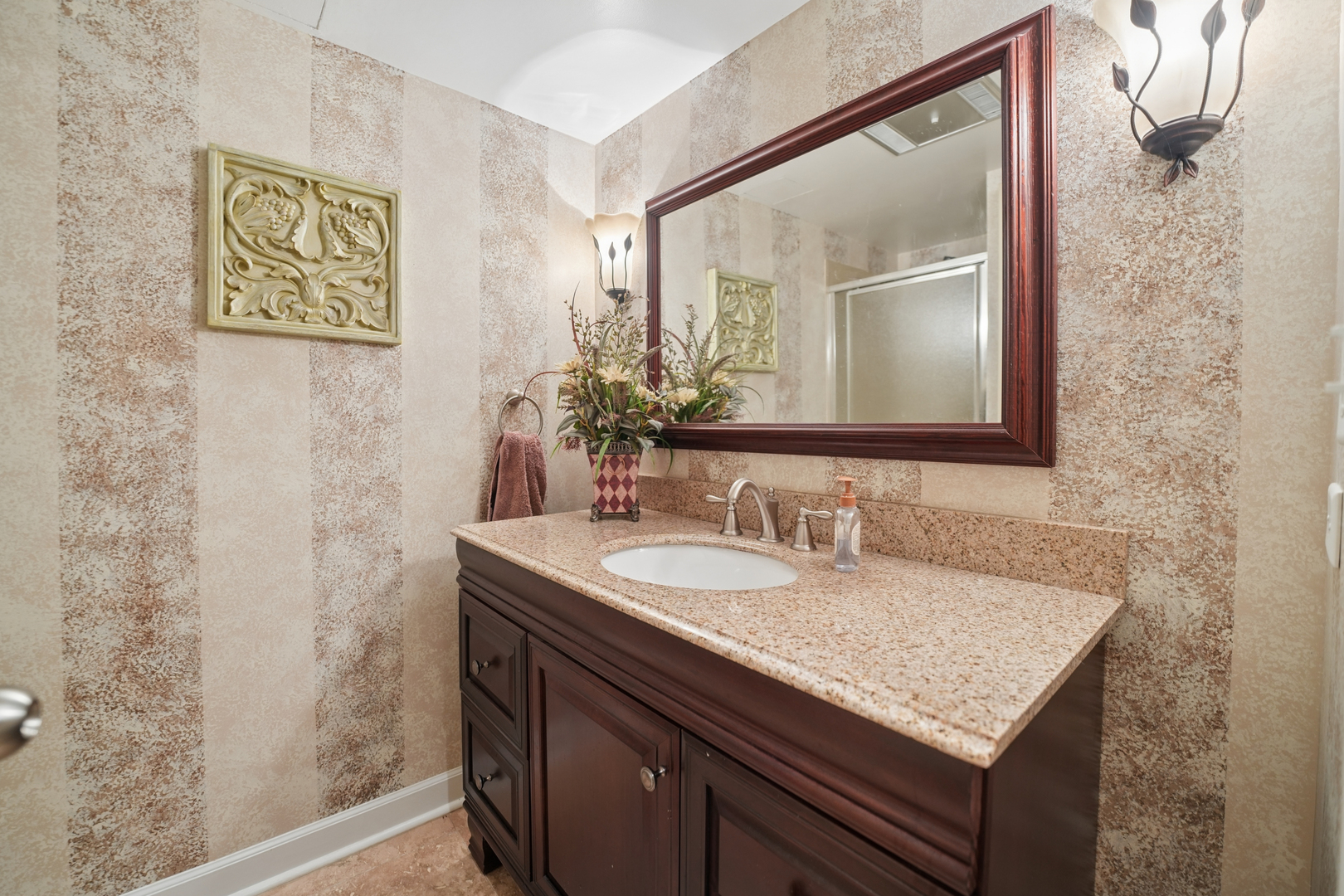 459 E Ridge Avenue Property Photo 21