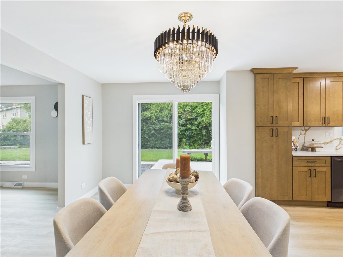 1504 Pfingsten Road Property Photo 8