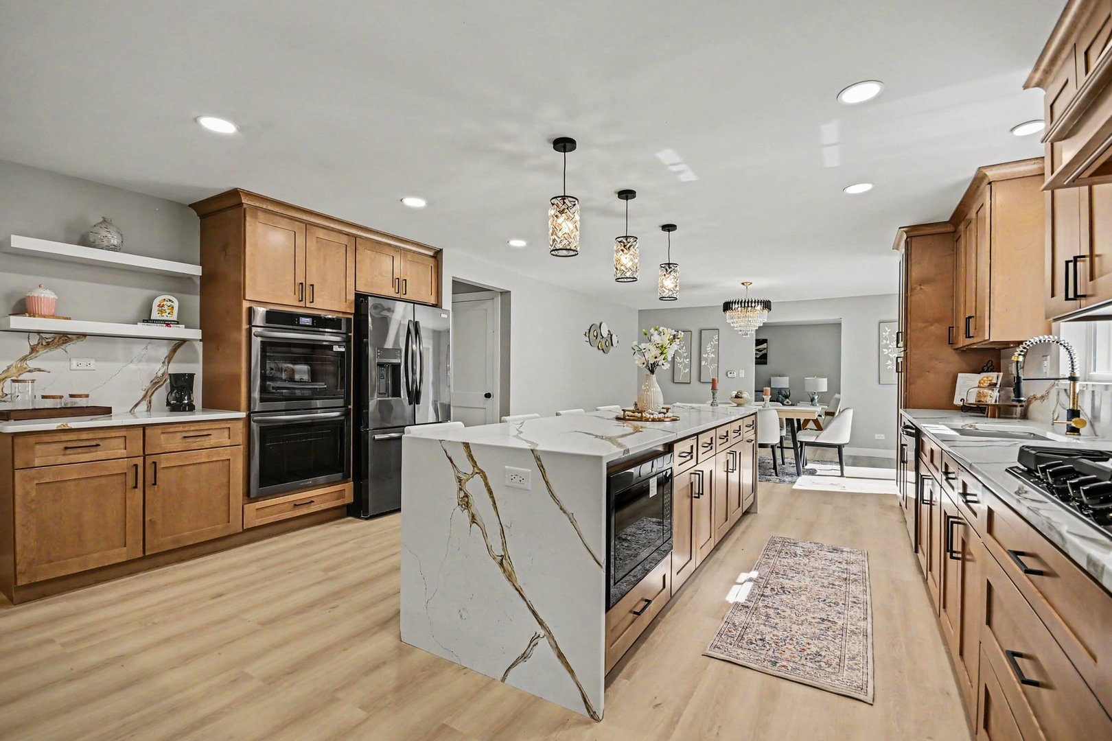 1504 Pfingsten Road Property Photo 9