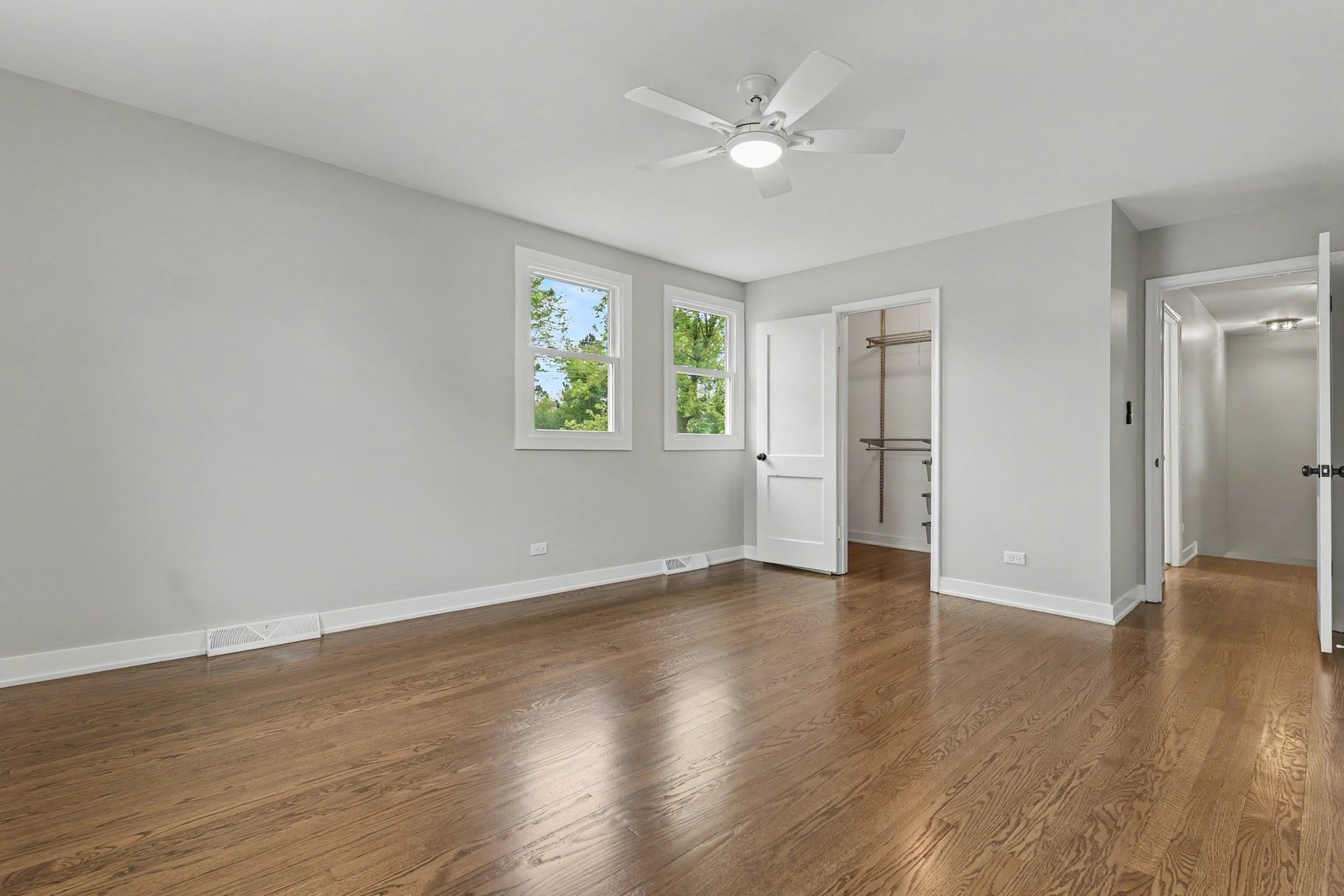 1504 Pfingsten Road Property Photo 32