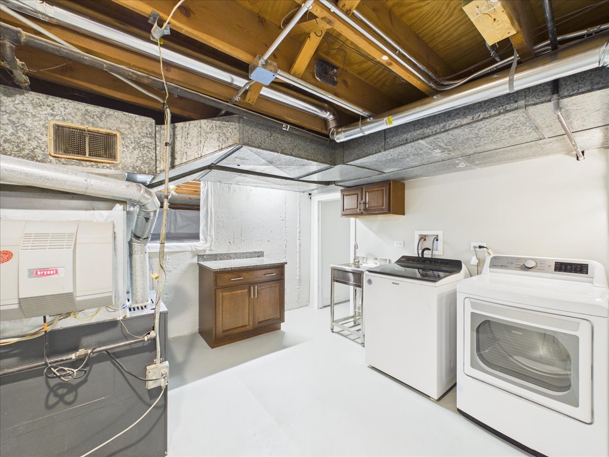 1504 Pfingsten Road Property Photo 41