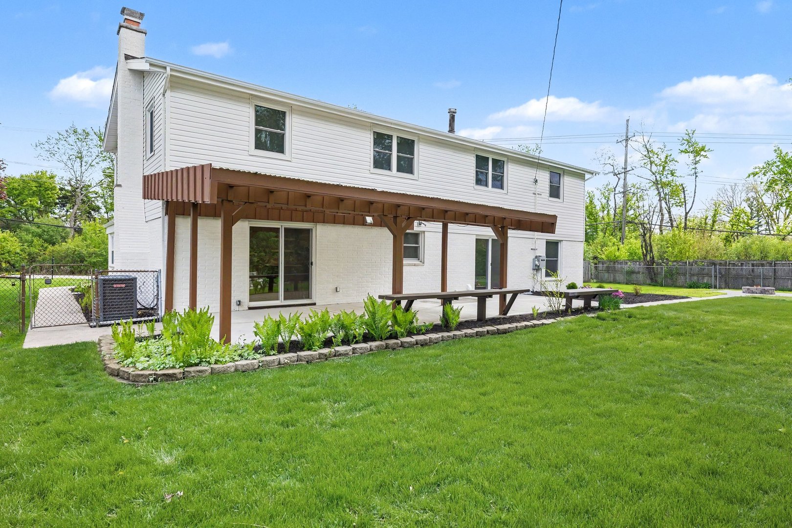 1504 Pfingsten Road Property Photo 46