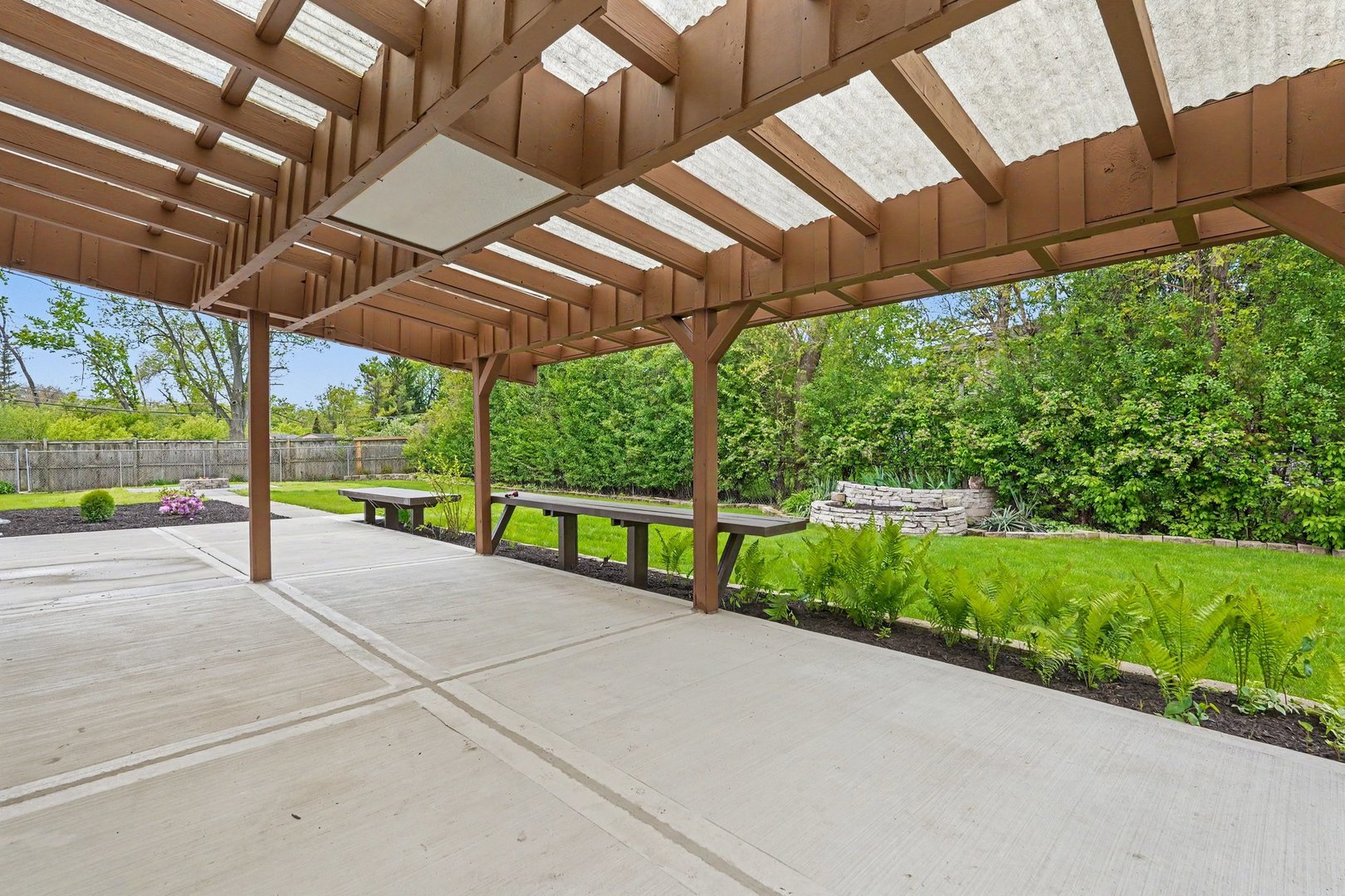 1504 Pfingsten Road Property Photo 47