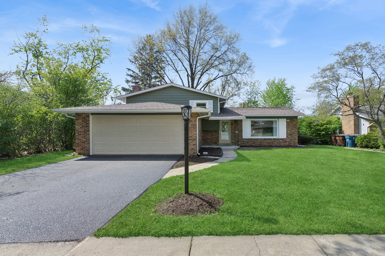 22644 Lakeshore Drive Property Photo 1