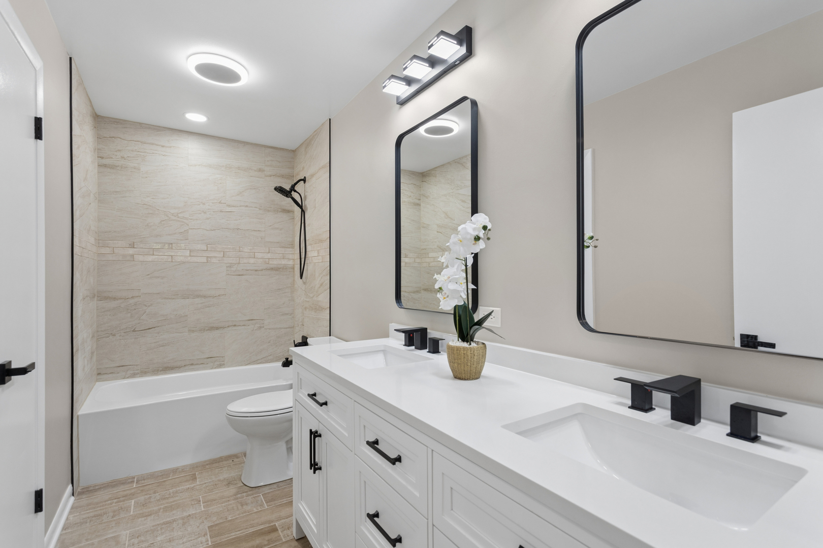 22644 Lakeshore Drive Property Photo 13