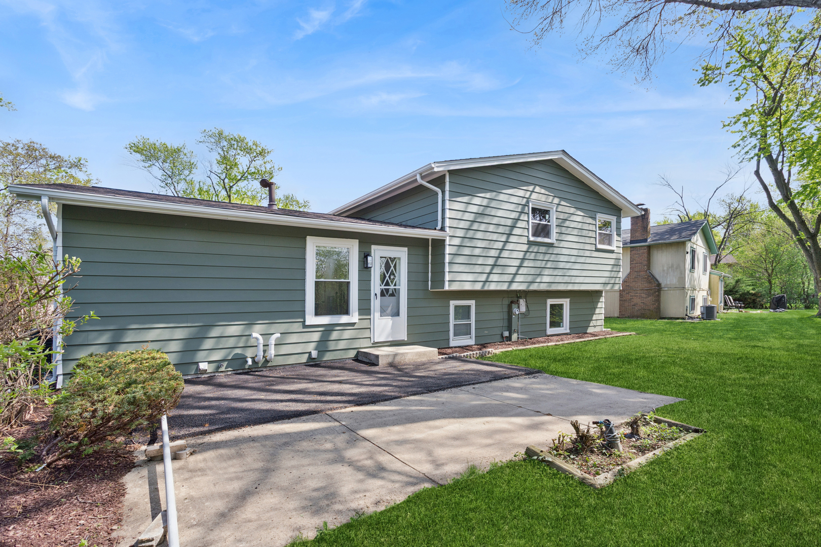 22644 Lakeshore Drive Property Photo 21