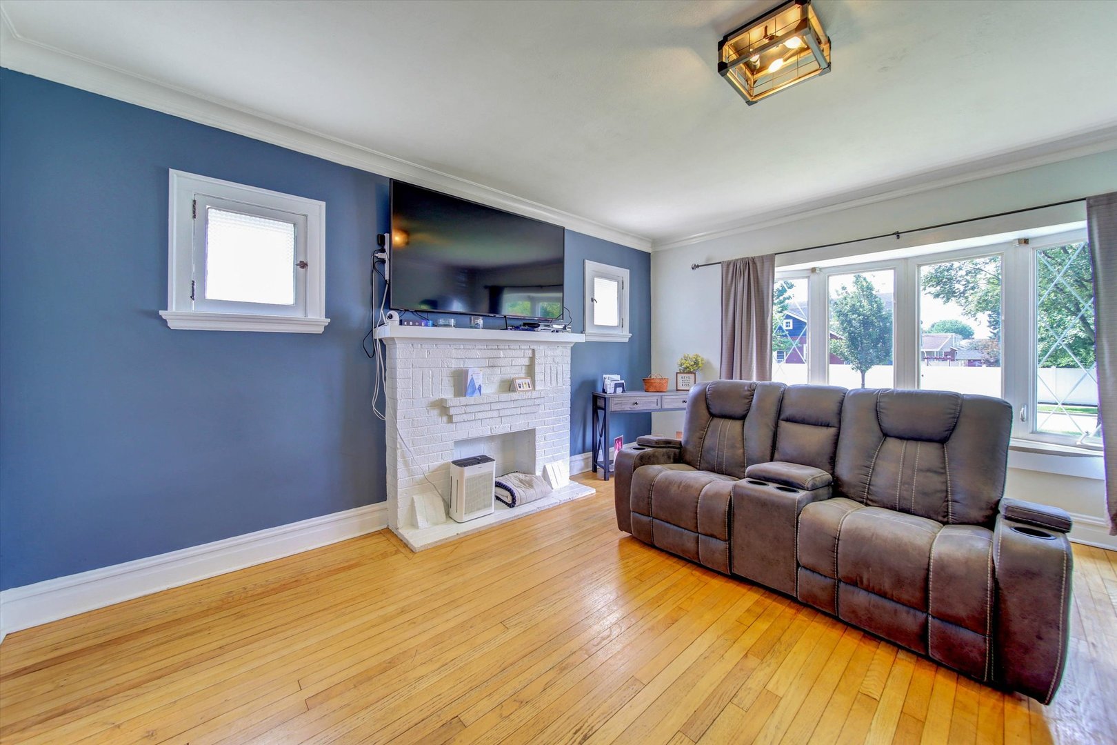 655 Albert Street Property Photo 6