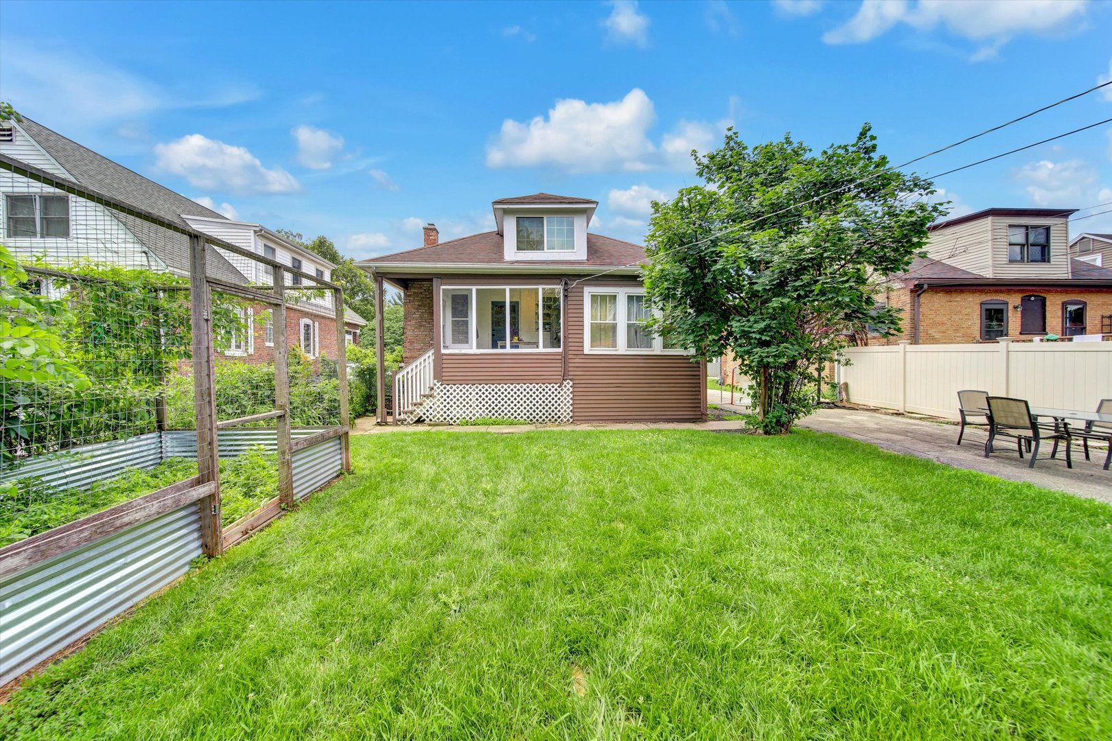 655 Albert Street Property Photo 26