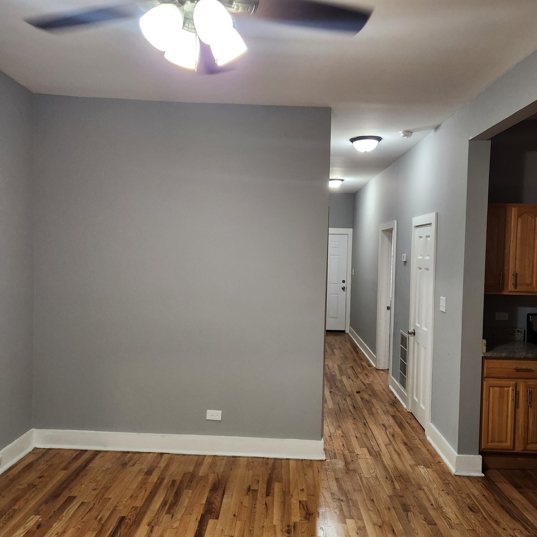 1264 S Saint Louis Avenue Property Photo 6