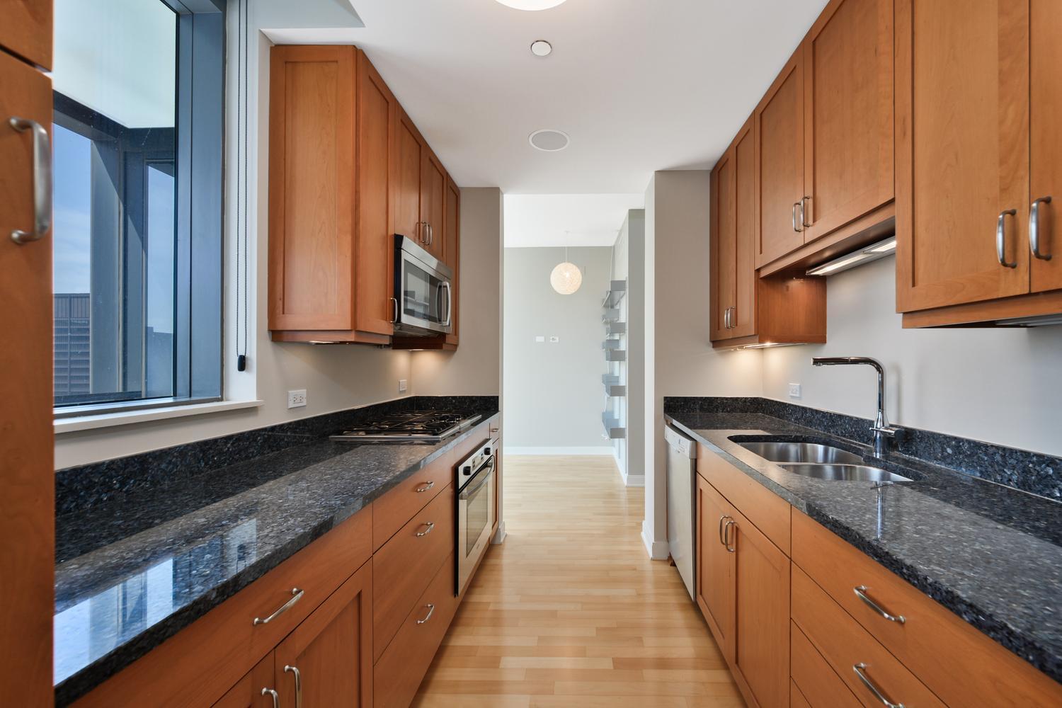 60 E Monroe Street 4405 Property Photo 6