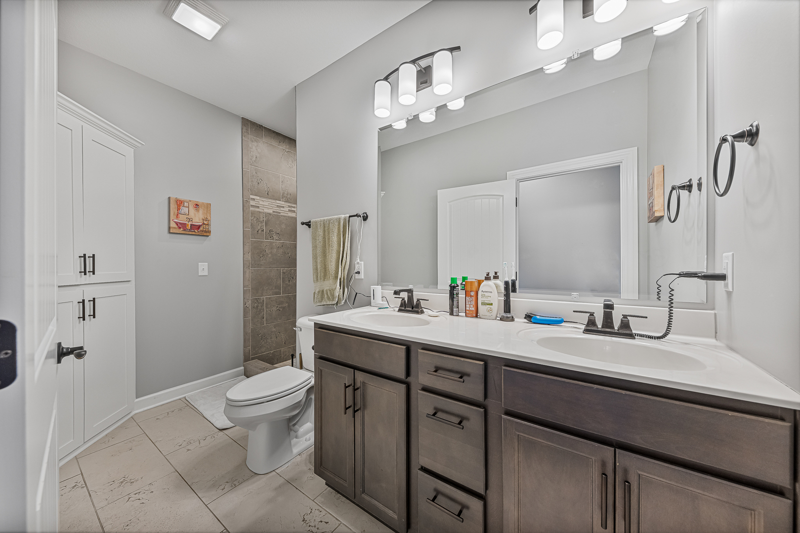 2035 Brook Stone Drive Property Photo 12