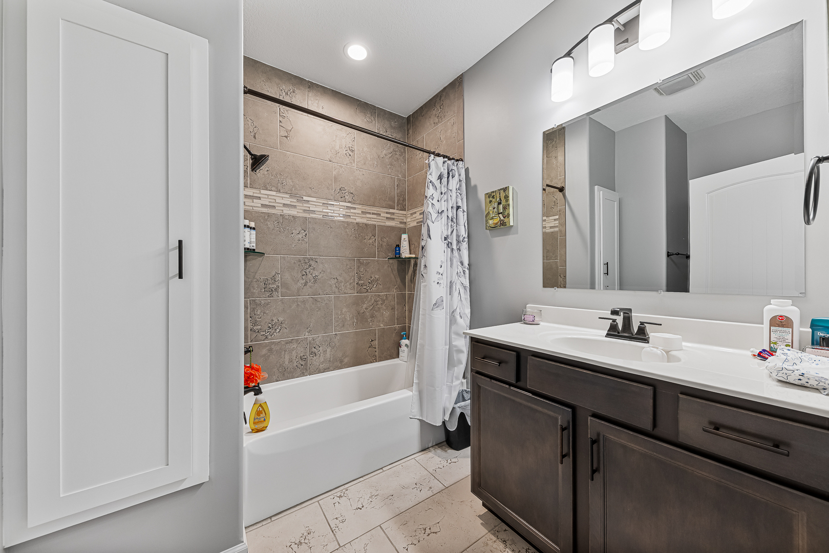 2035 Brook Stone Drive Property Photo 14