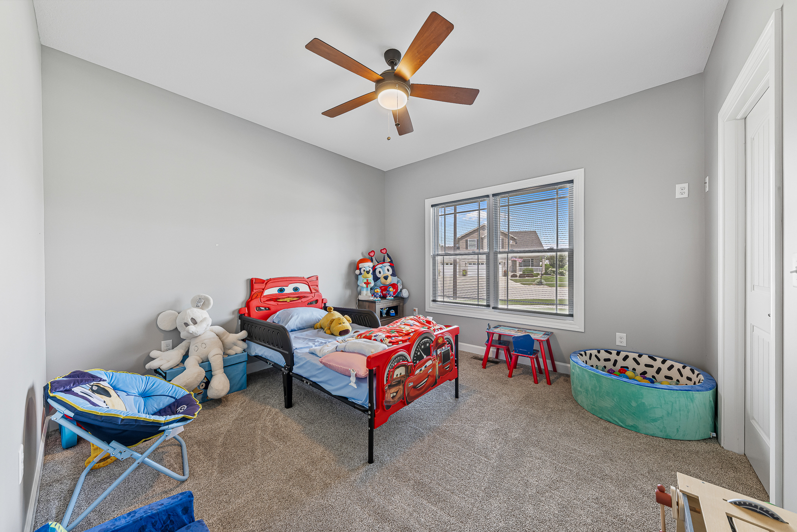 2035 Brook Stone Drive Property Photo 15
