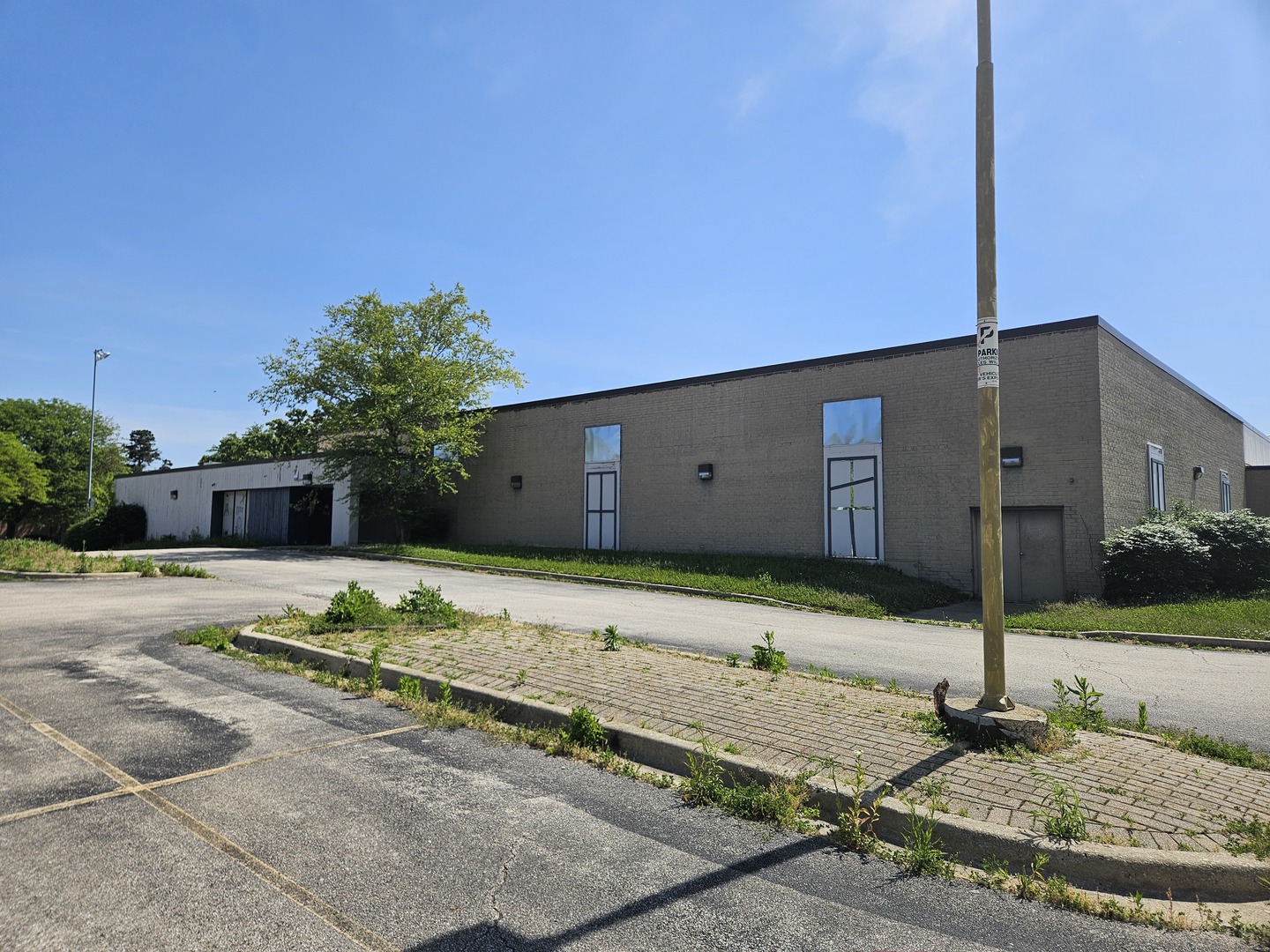 243 Roosevelt Road Property Photo 10