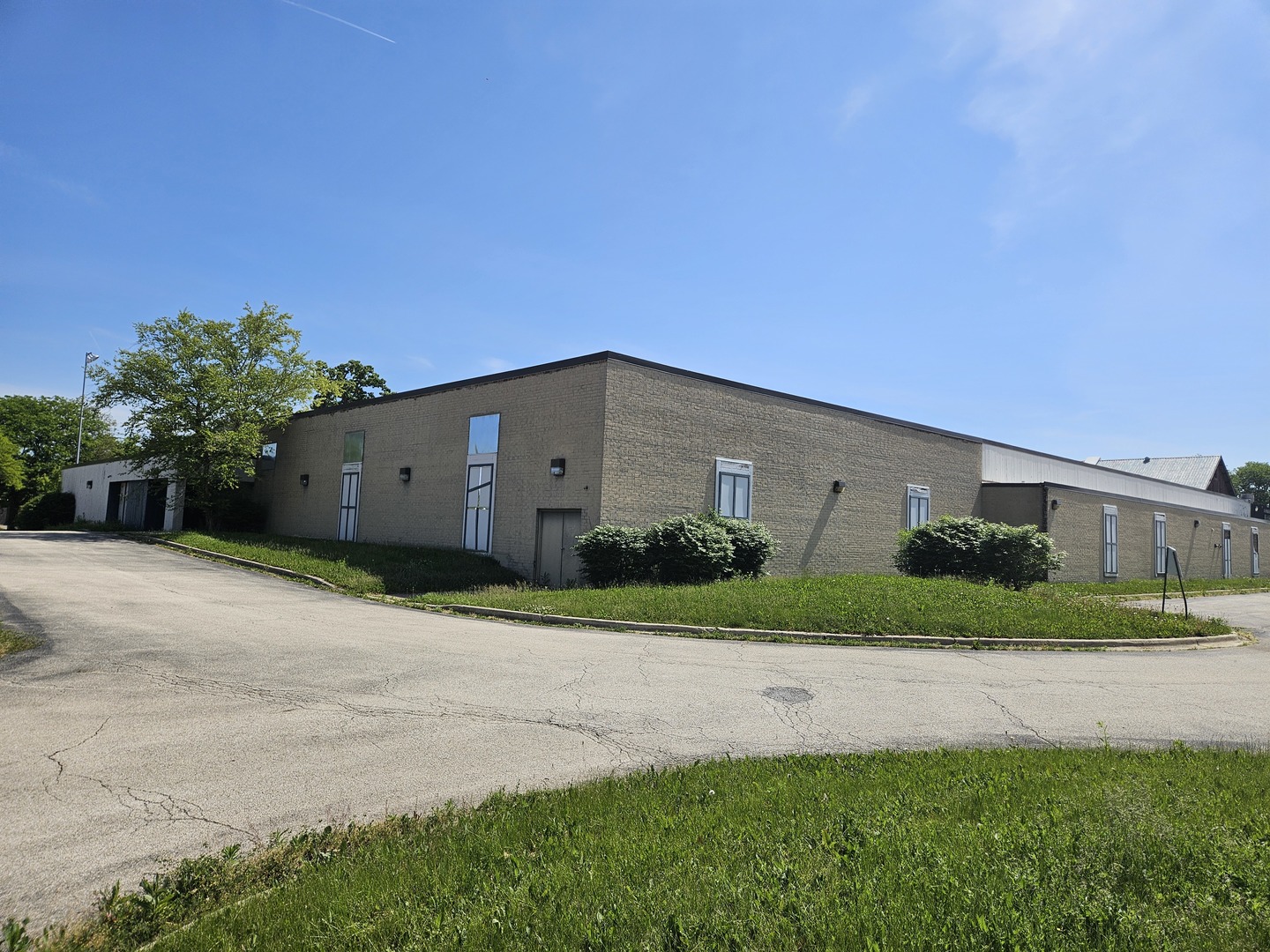 243 Roosevelt Road Property Photo 11