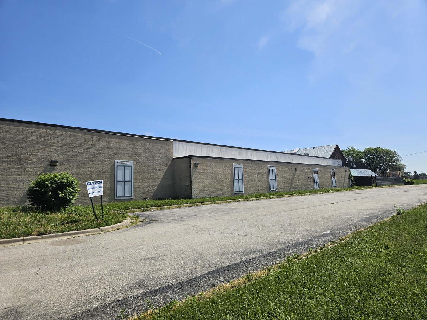 243 Roosevelt Road Property Photo 13