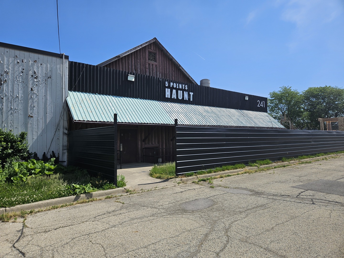 243 Roosevelt Road Property Photo 15