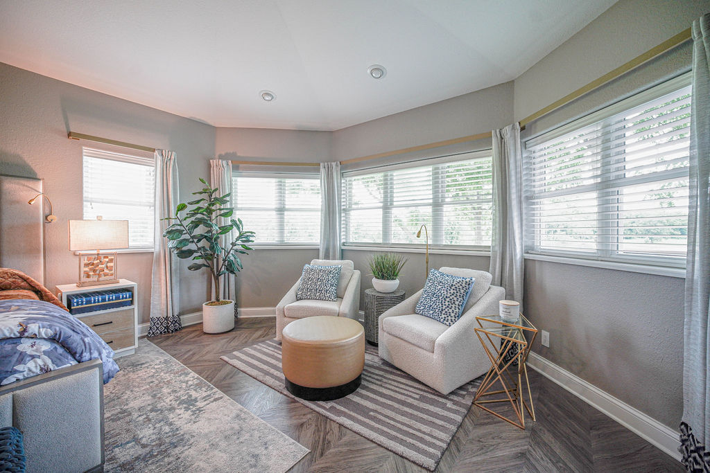 12696169 Property Photo 33