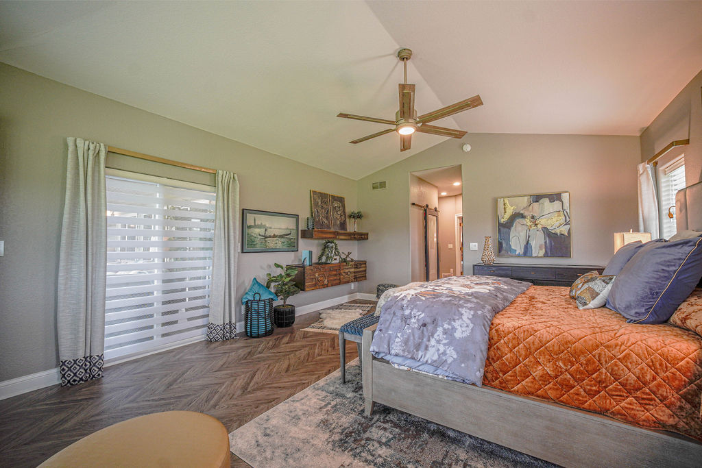12696169 Property Photo 34