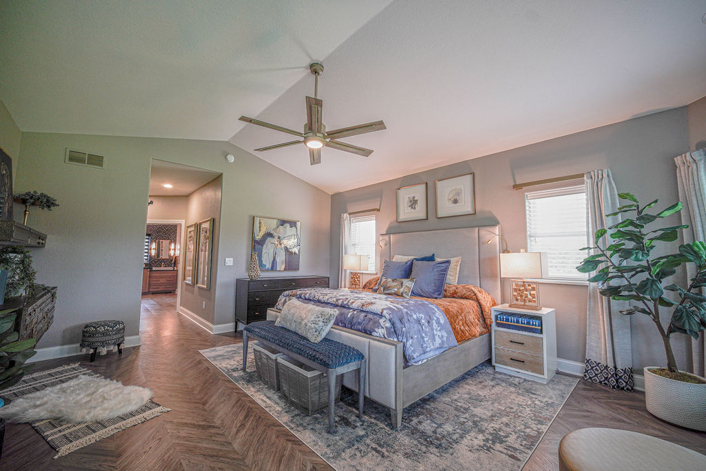 12696169 Property Photo 35