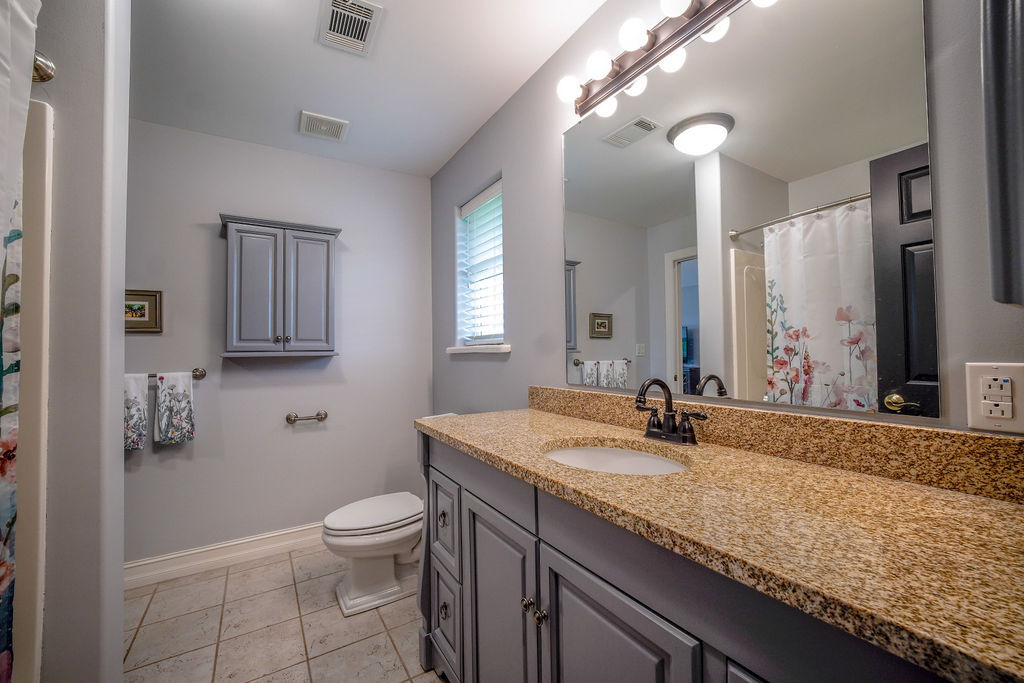 12696169 Property Photo 45