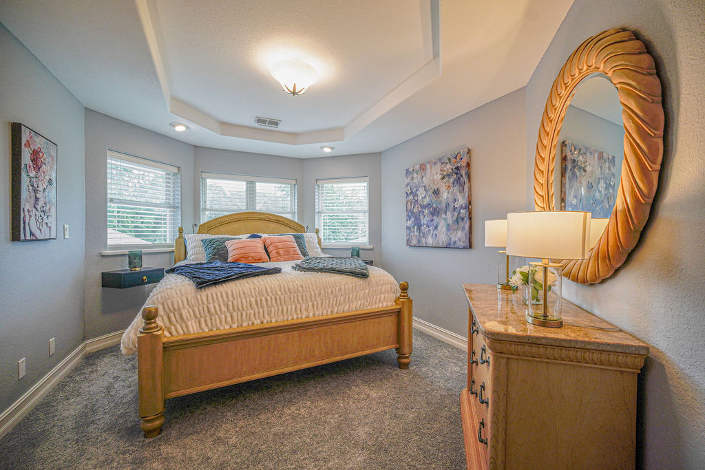 12696169 Property Photo 47