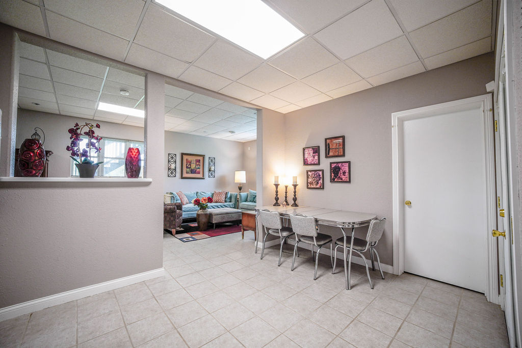 12696169 Property Photo 50