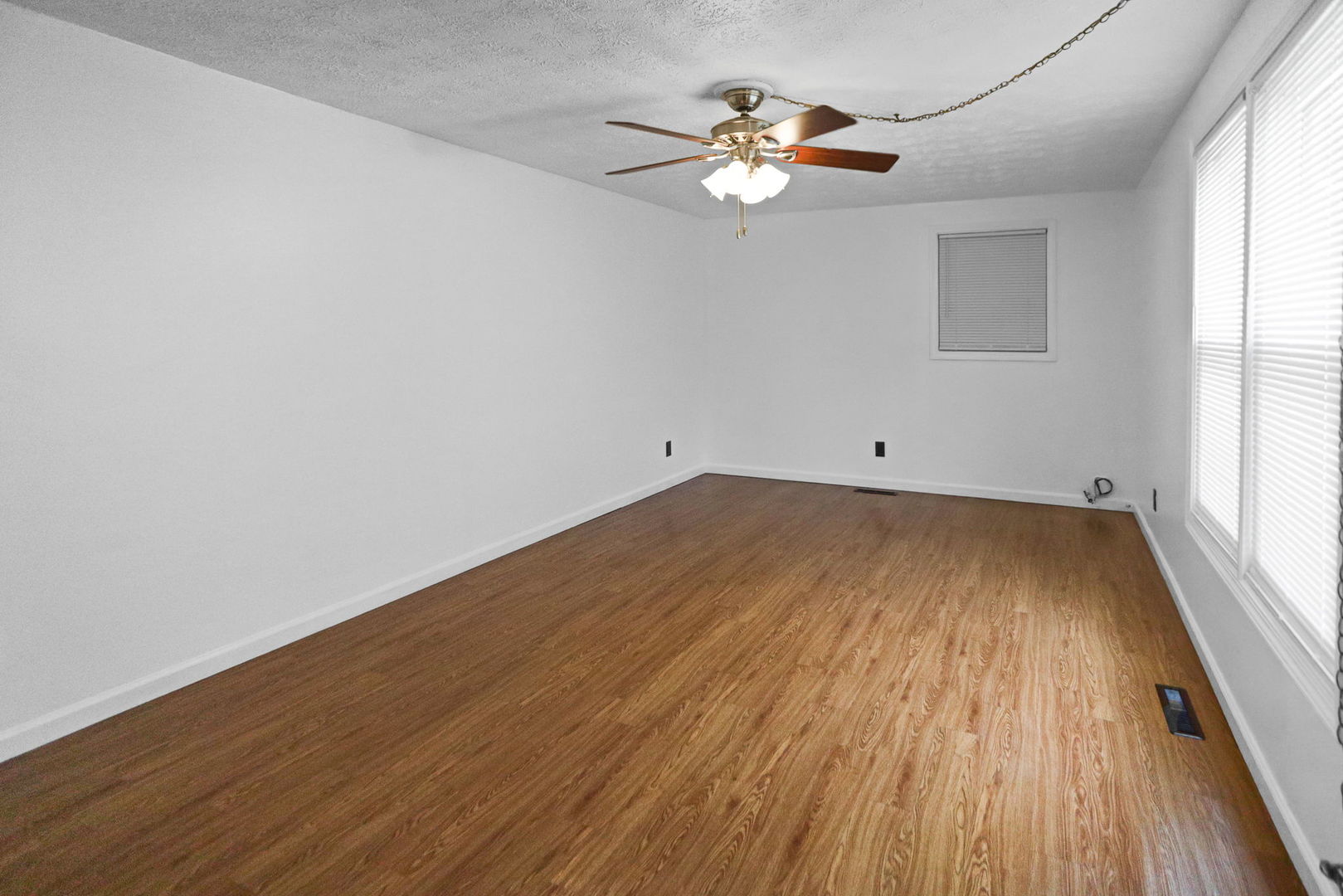 529 Marquis Avenue Property Photo 10