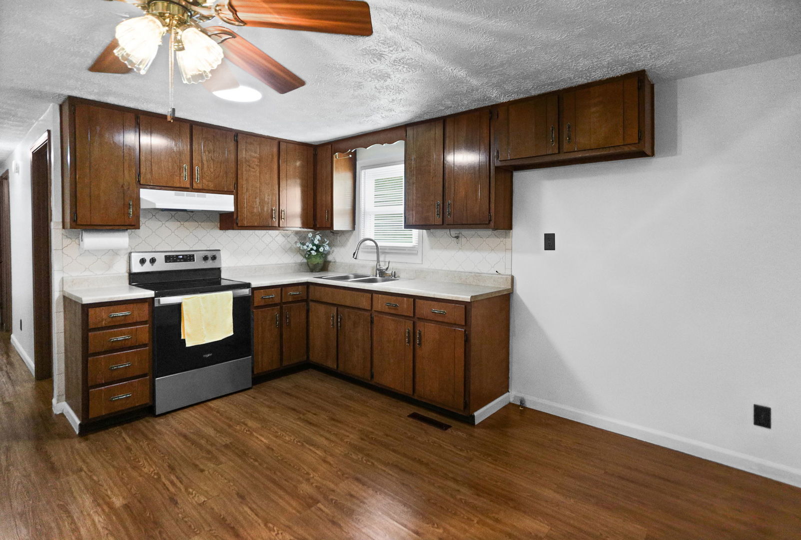 529 Marquis Avenue Property Photo 12