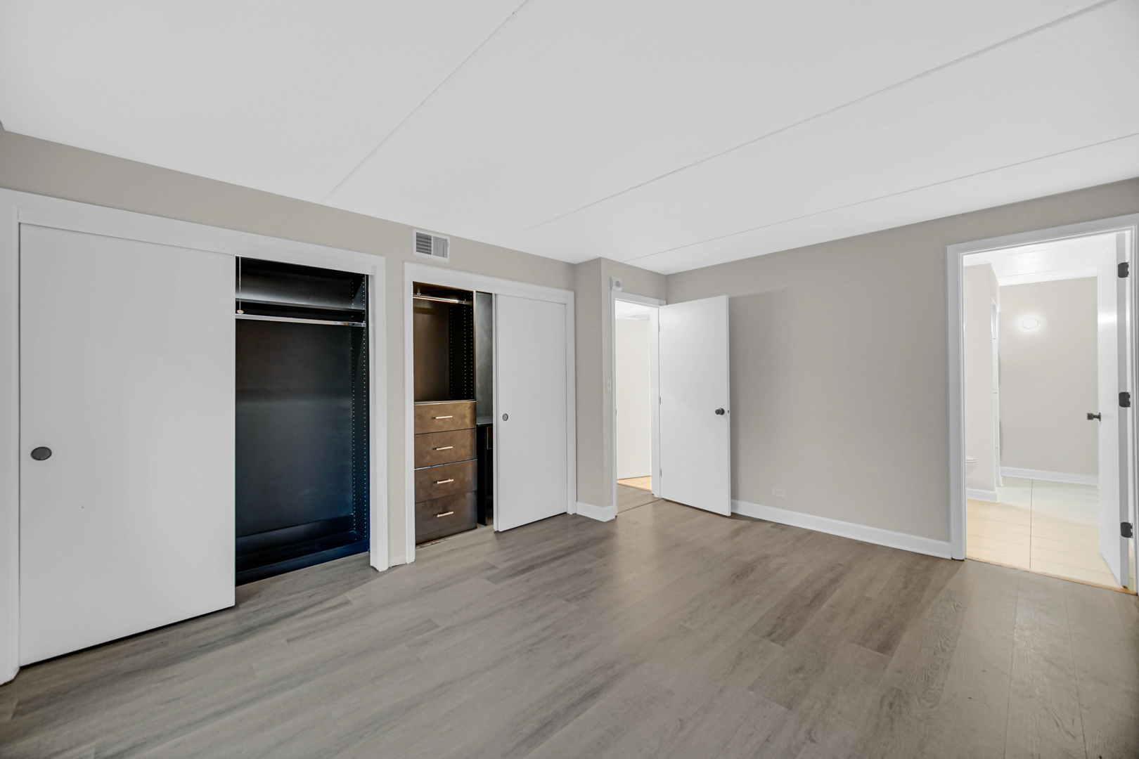 225 E Wing Street 302 Property Photo 18