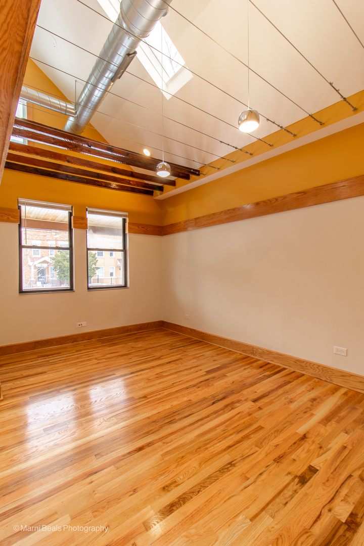6334 S Saint Lawrence Avenue Property Photo 16