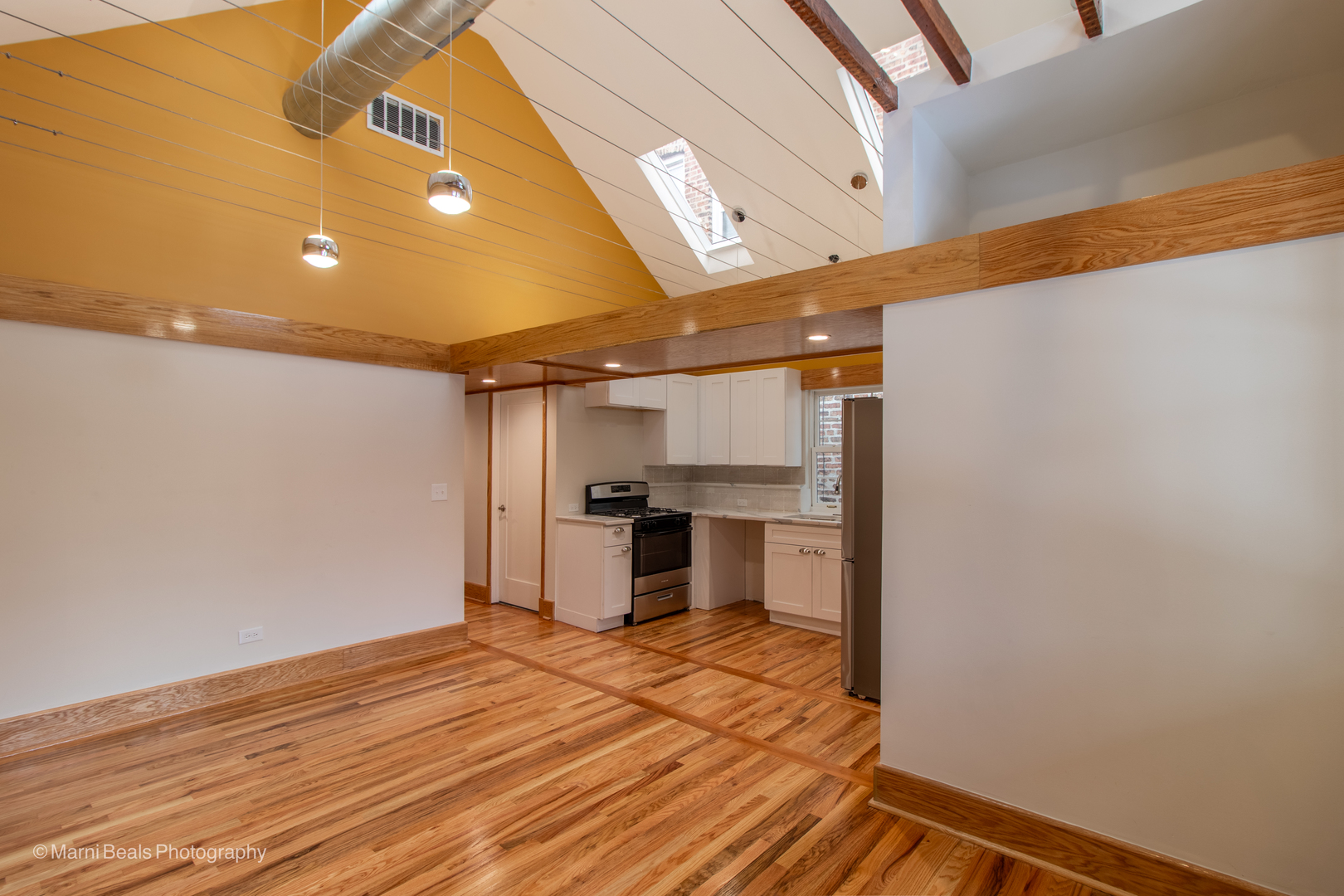 6334 S Saint Lawrence Avenue Property Photo 17