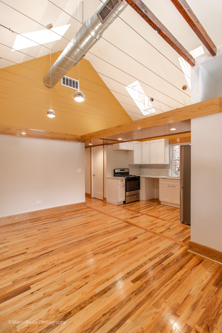 6334 S Saint Lawrence Avenue Property Photo 18